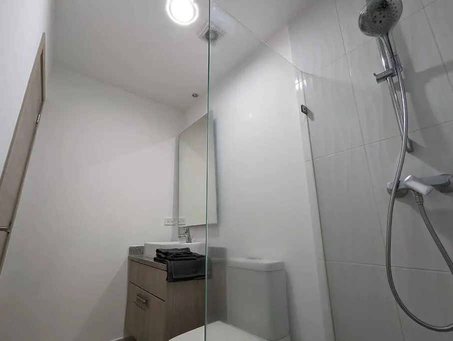 Suite Studio Ph - Metro La Carolina Quito