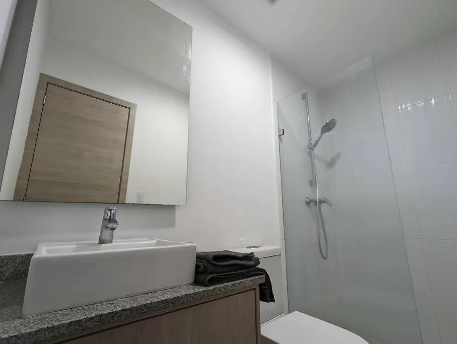 Suite Studio Ph - Metro La Carolina Quito 0*,  Ecuador